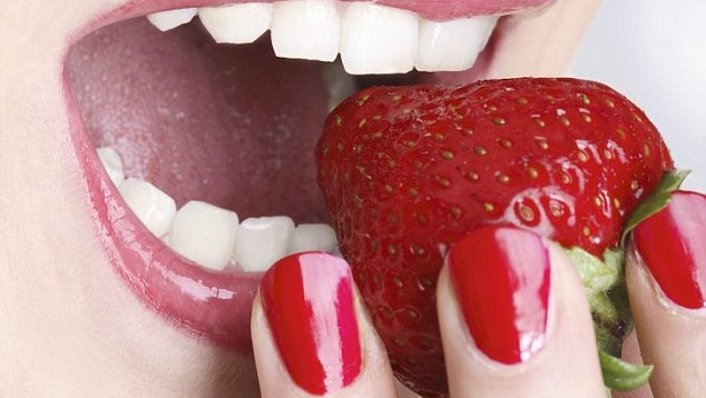 Frutat mund të përdoren edhe për zbardhjen e dhëmbëve, ja si
