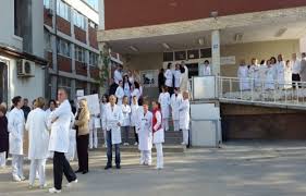 Mjekësia në Kosovë do të paralizohet tërësisht