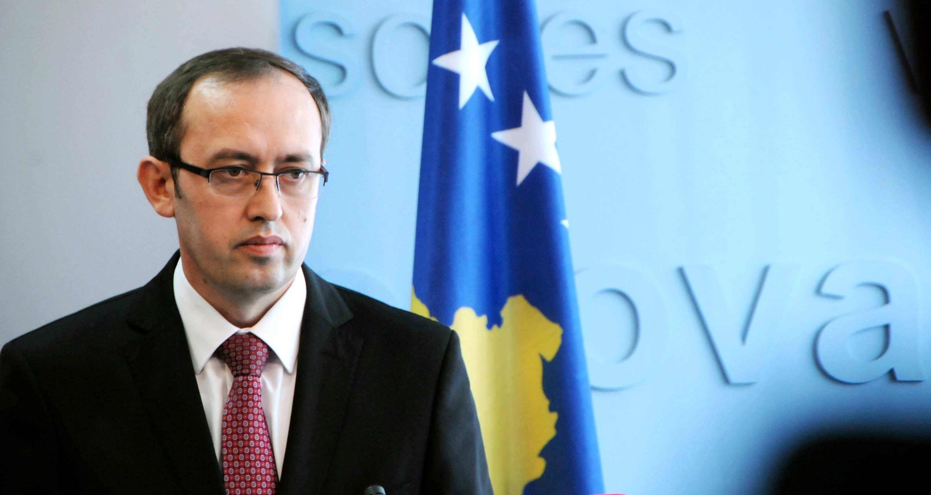 Avdullah Hoti: Ky koalicion qeverisës është më i dobëti që ndonjëherë ka pasur Kosova