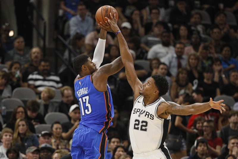 Spurs mposht Oklahomën pas dy kohëve shtesë, vendos rekordin sezonal