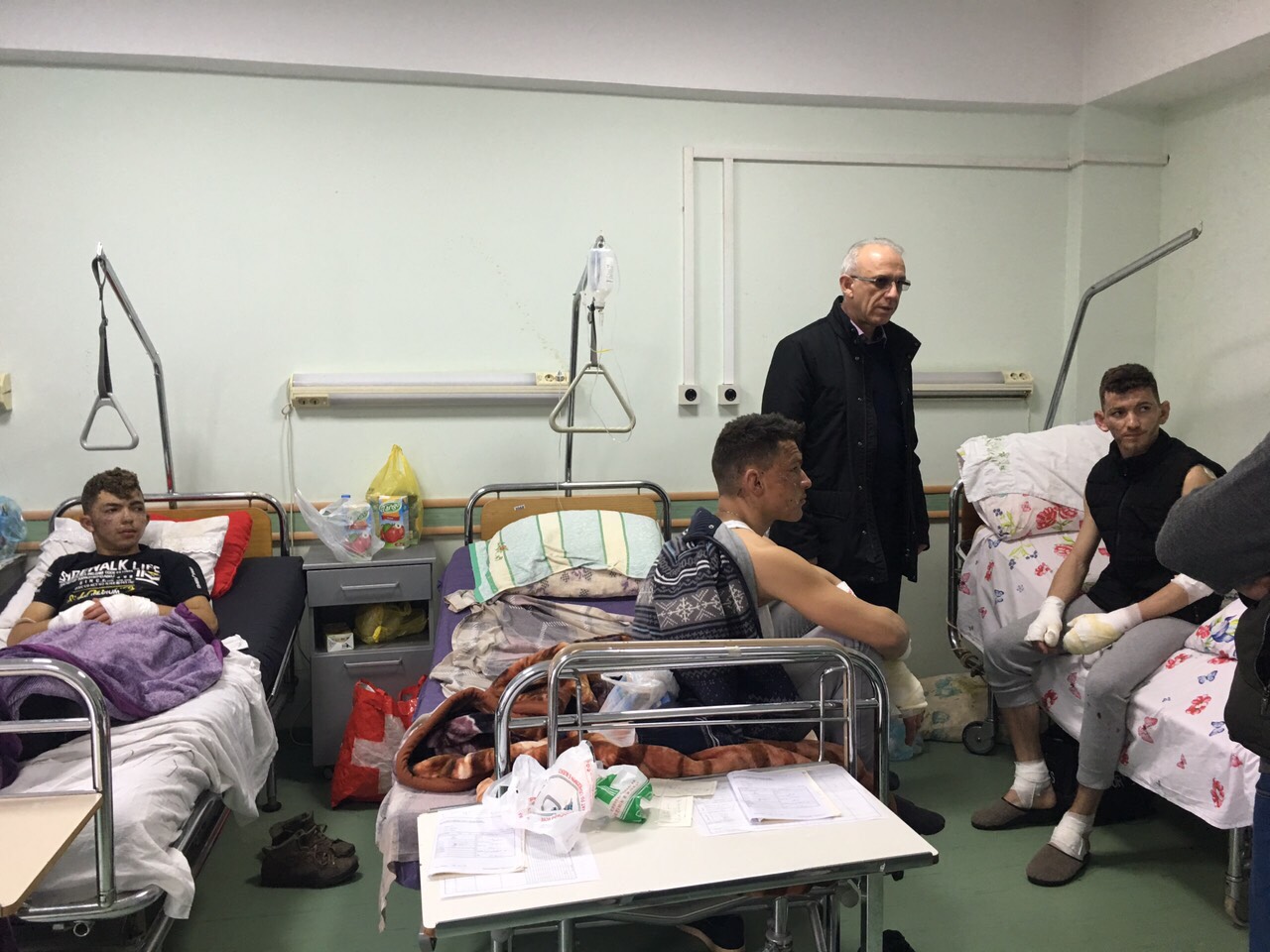 Kryeprokurori i Gjakovës viziton të lënduaritë nga aksidenti i bombolës në Ratkoc