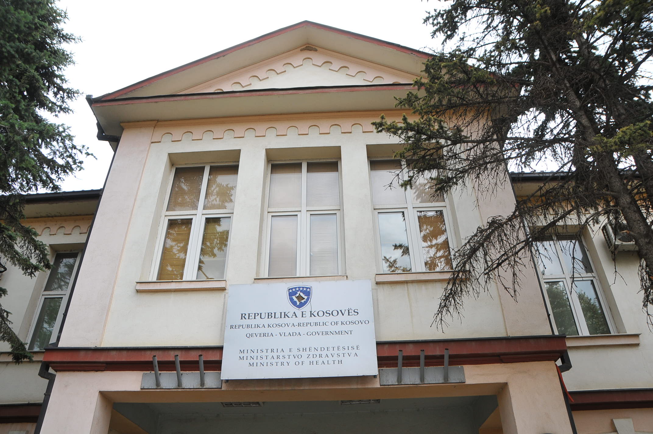 Ministria e Shëndetësisë mbulon gjithë shërimin 8-vjeçarit nga Gjakova