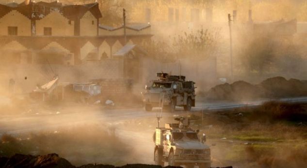 Dy ushtarë britanikë plagosen rëndë nga ISIS-i në Siri