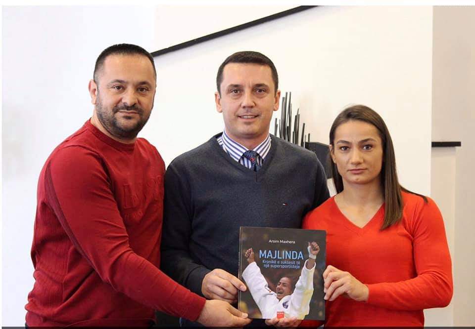 MKRS-ja ndan  mijëra euro në përkrahje të trajnerit Kuka e sportistëve