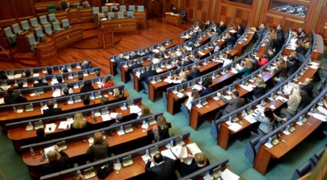 Kuvendi i Kosovës miraton Ligjin për Pagat