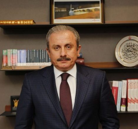 Kryetari i ri i Parlamentit të Turqisë ka prejardhje shqiptare