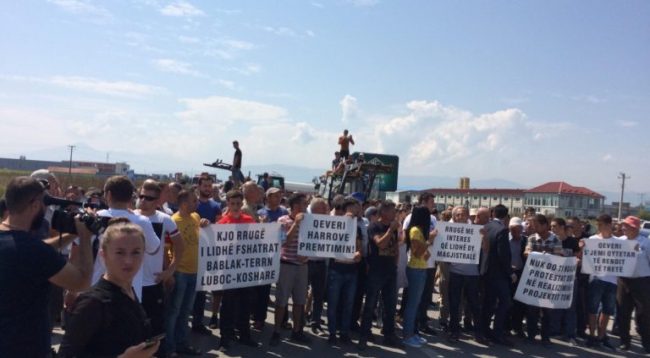 Banorët e katër fshatrave të Ferizajt sot në protestë