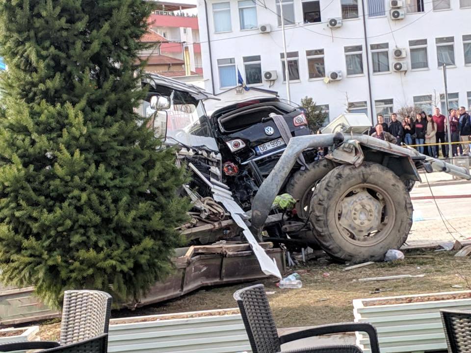 Zbulohen emrat e tre të lënduarve në aksidentin e Gjilanit që po trajtohen në QKUK
