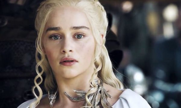 Khaleesi e ‘Game of Thrones’ zbulon se ka qenë duke vdekur pas sezonës së parë