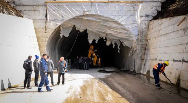 Rifillojnë punimet në tunelin e Mitrovicës