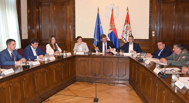 Vuçiqi e thirr Këshillin e Sigurisë Kombëtare pasi Kosova miratoi platformën për bisedime