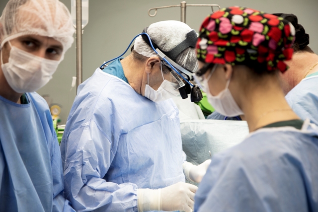 Fëmijët kosovarë operohen nga kardiokirurgët italianë (FOTO)