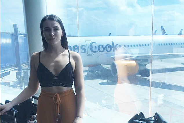 Deshi të vishej shkurt, por 21-vjeçarja nuk u lejua të hipte në aeroplan