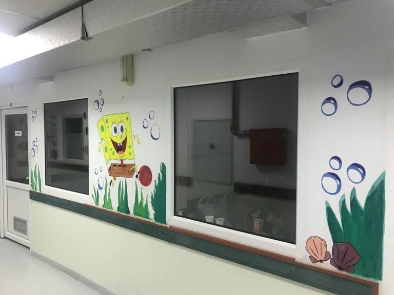 Mbulohet Spitali i Gjakovës me vizatime