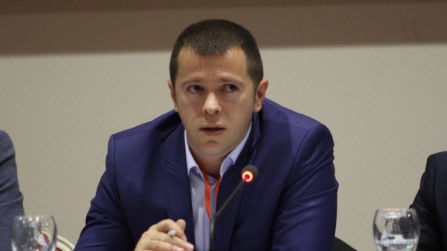 Musliu: Përveç shkarkimit, Todosijeviq do të duhej të arrestohej