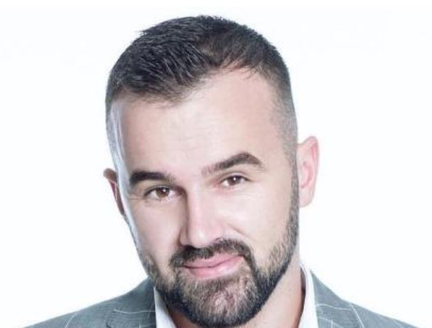 Kaq shumë para i kërkoi këngëtari kosovar një artisti të ri për një duet?