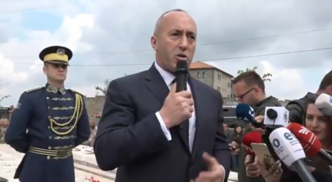 Haradinaj në Gllogjan: Nuk është e vërtet që Kosova e ka fal Çakorrin as Kullën