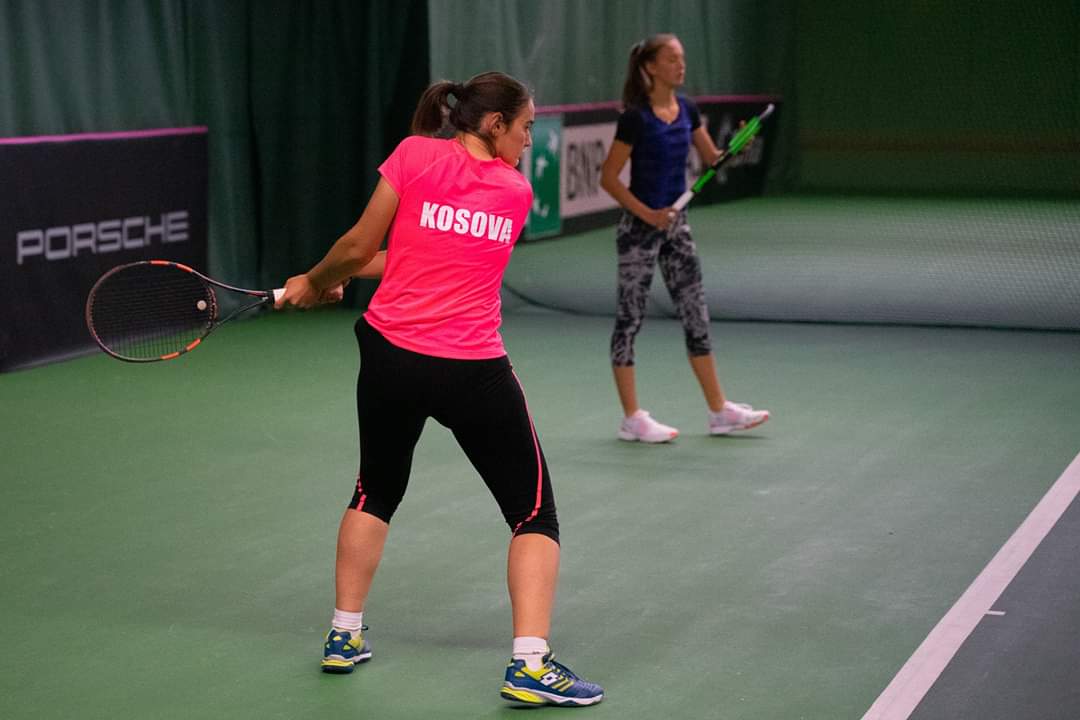 Kombëtarja e Kosovës në tenis është duke u paraqitur në garën “Fed Cup 2019”