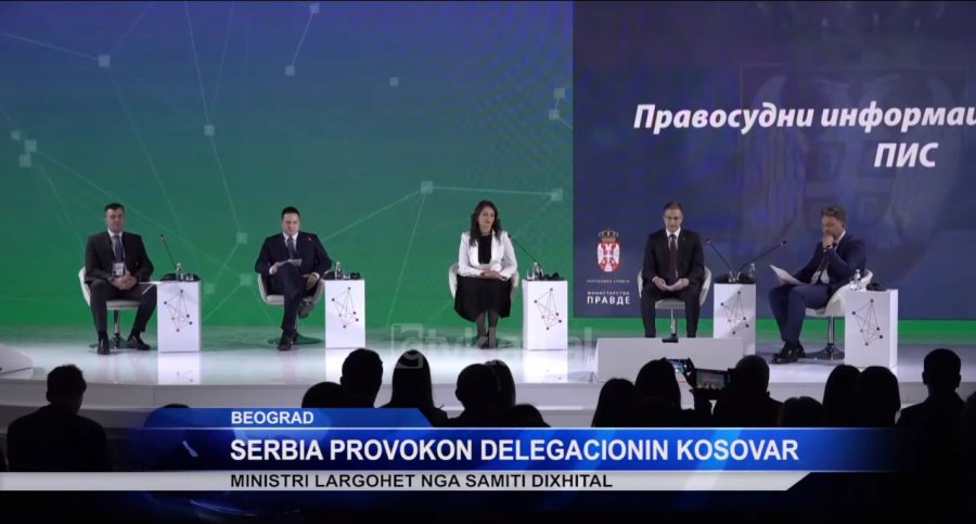 “Në Beograd, sa herë ka folur delegacioni i Kosovës, në ekran është shfaqur mesazhi ‘Kosova është Serbi’”