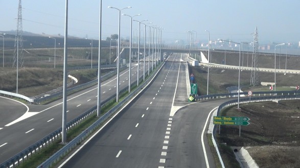 Autostrada për Shkup do të hapet në fund të muajit, qytetarët paralajmërojnë protesta