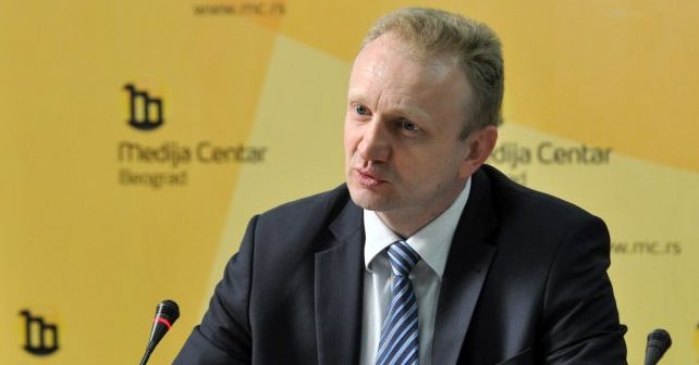 Lideri opozitar serb: Të gjithë po e përdorin Kosovën si mjet për politikën e brendshme