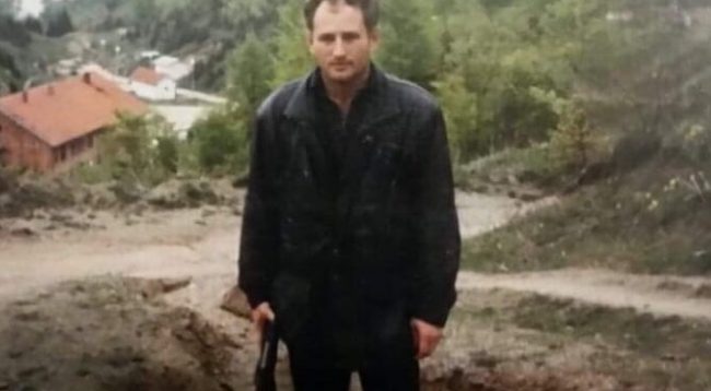 Mjeku që shërbeu në luftën e Koshares: Serbët përdorën helme, ushtarët e UÇK-së patën halucinacione