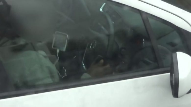 Pajisja e re detekton nëse telefoni po përdoret gjatë ngasjes së veturës