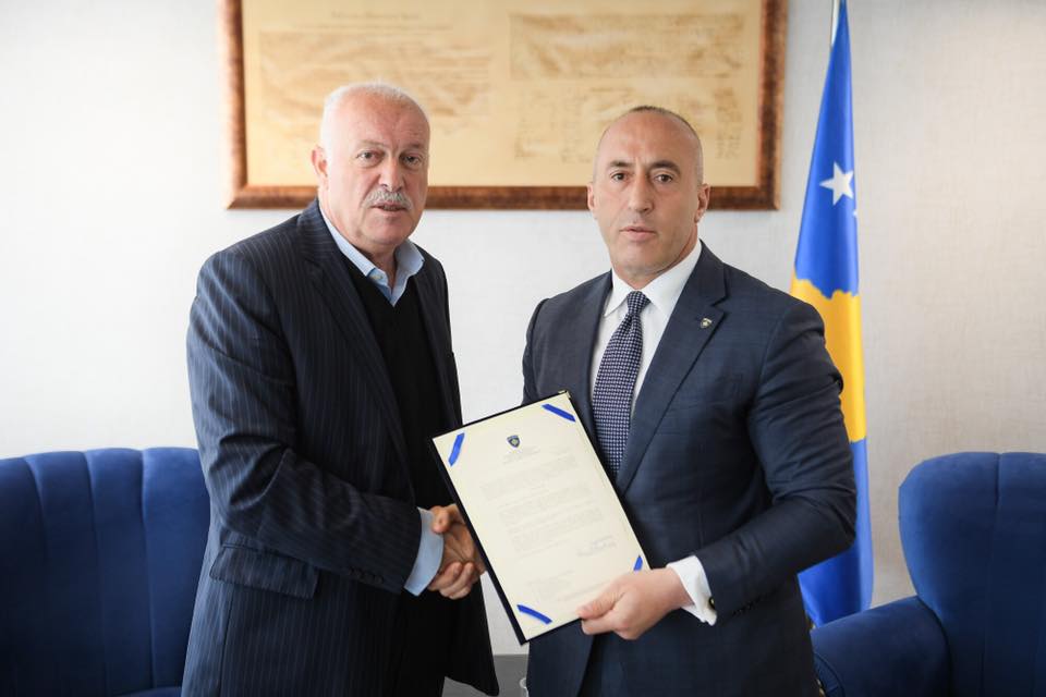 Haradinaj shton numrin e këshilltarëve, emëron Naim Malokun këshilltar politik