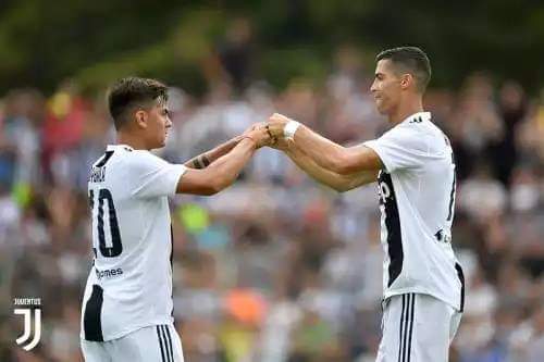 Juventus me super transferim nga PSG-ja