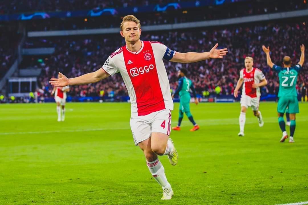 De Ligt te Barcelona, pritet zyrtarizimi