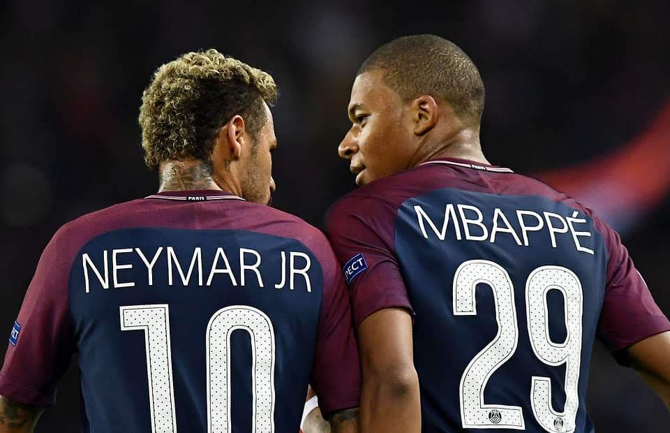 Mbappe apo Neymar? Vendosin tifozët e Real Madrid