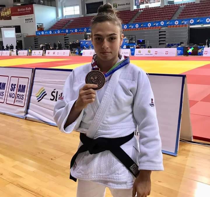 Erza e bronztë në Kupën “IJF World Tour” për kadete