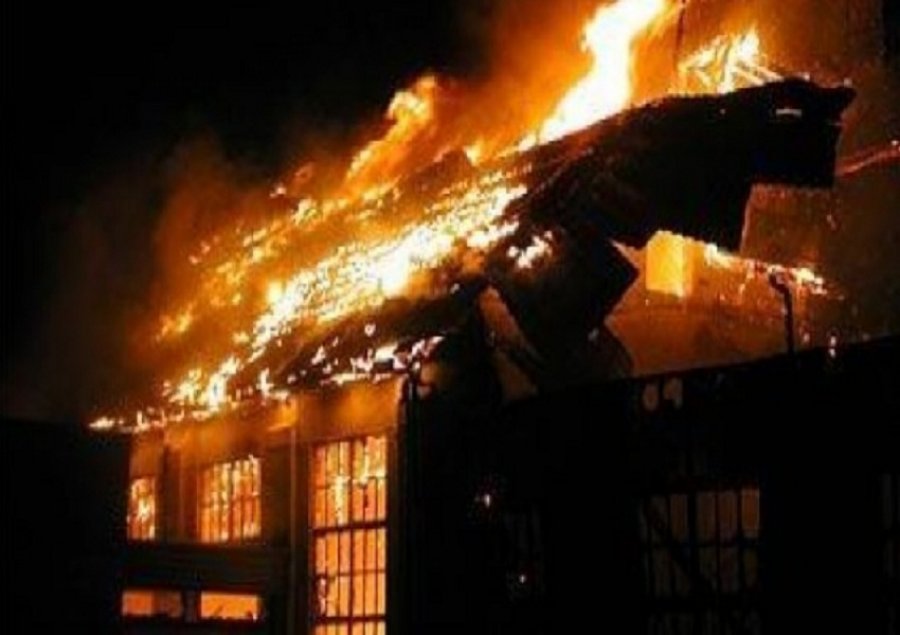 Zjarr në një shtëpi në Deçan