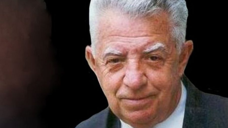 Publikohen pamjet kur familjarët marrin trupin e pajetë të Fehmi Aganit