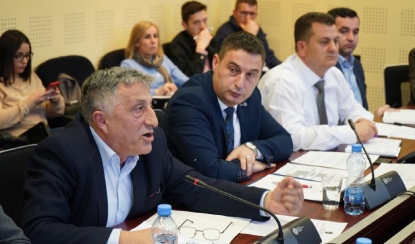 SBASHK-u pretendon se vendimi i gjykatës për orët e grevës u bazua në ligje të UNMIK-ut, MASHT-i heshtë