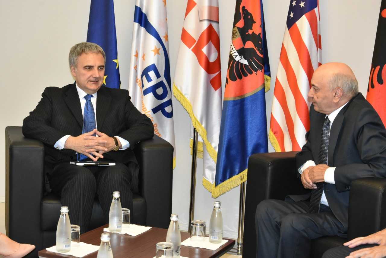 Mustafa takon Ambasadorin e Italisë, flasin për iniciativën e LDK-së për rrëzimin e Qeverisë