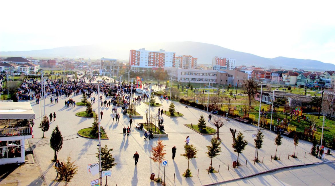 Feronikeli –  Prishtina, me transmetim direkt me projektor edhe në sheshin e Drenasit