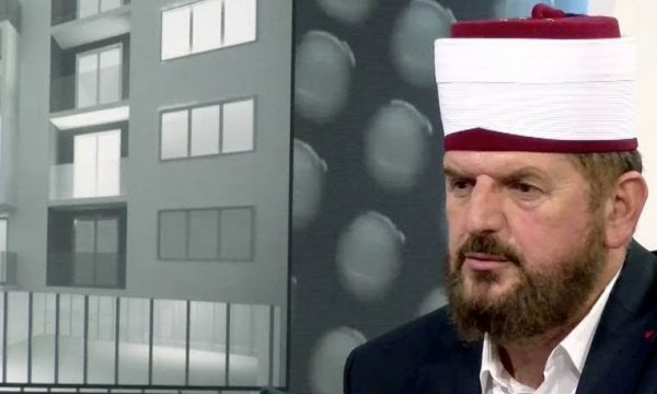 Shefqet Krasniqi: Nëse e shikon një femër rrugës, me sy e me mendje e ke qitur përtokë Ramazanin