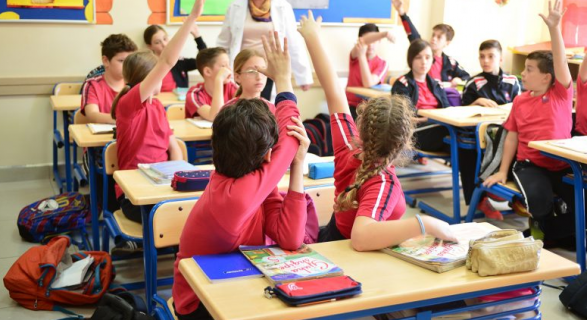 Prindërit kundërshtojnë garat e diturisë, ngarkesë e paarsyeshme për nxënësit