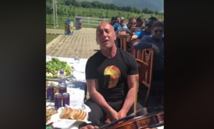 Haradinaj nuk ia ndal këngës, kësaj radhe “Zanës” i këndon nga Suhareka