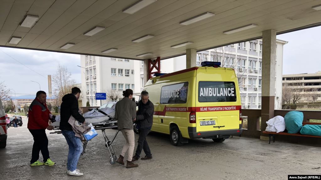 Për gjashtë muaj, rreth 700 pacientë kërkojnë shërim jashtë Kosovës
