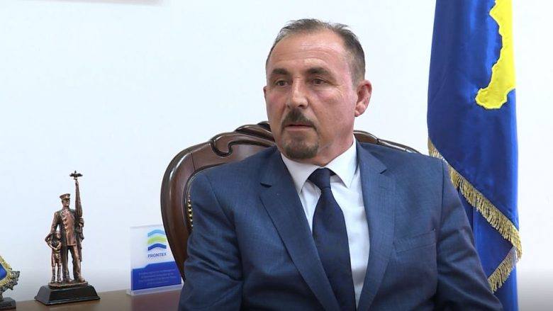 Ministri analfabet Ekrem Mustafa ia huq qysh në fjalën e parë