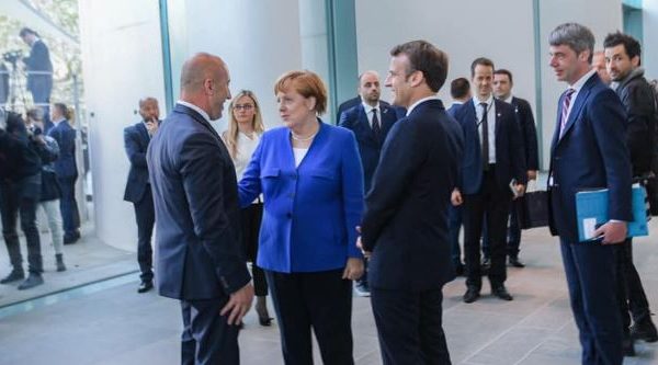 Samiti i Parisit afër dështimit?