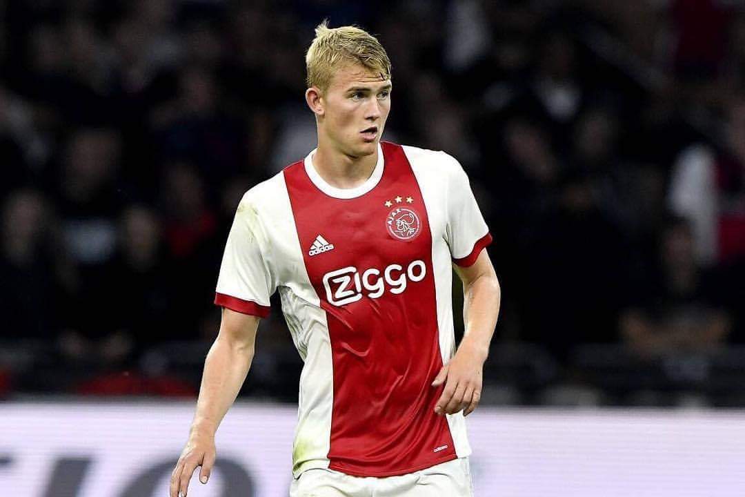 Juventus me super ofertë për De Ligt