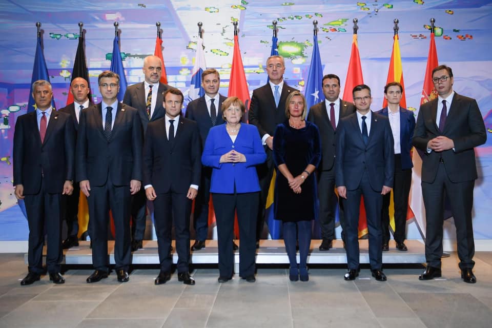 Edhe kabineti i Macronit e konfirmon anulimin e Samitit të Parisit