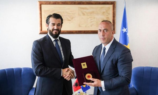 Çfarë tha Labi pasi iu dha medalja nga Ramush Haradinaj?