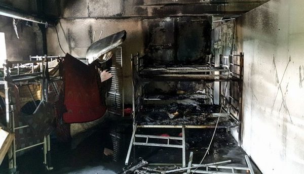 Rreth 30 të lënduar nga zjarri në një kamp imigrantësh në Bosnjë