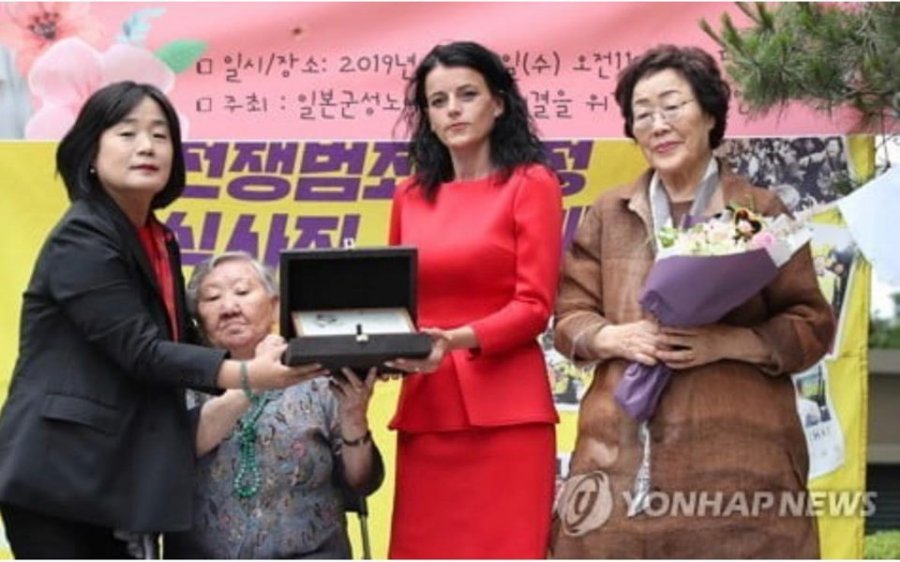 Vasfije Krasniqit i dorëzohet çmimi ‘Kim Bok-Dong’ në Seoul