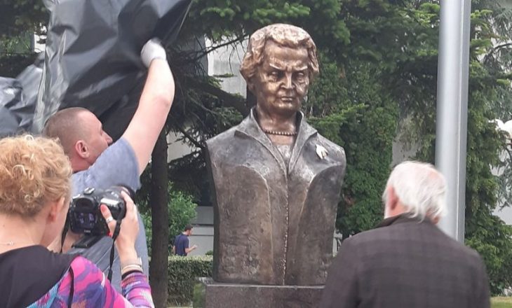 Kaq shpenzoi Zyra e Presidentit për ndërtimin e bustit të Albrightit
