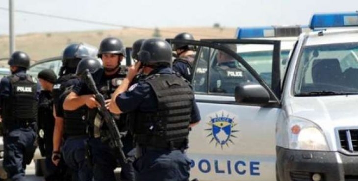 Policia deklarohet rreth arrestimit të dy spiunëve serbë: Po përpiqeshin të largoheshin nga Kosova